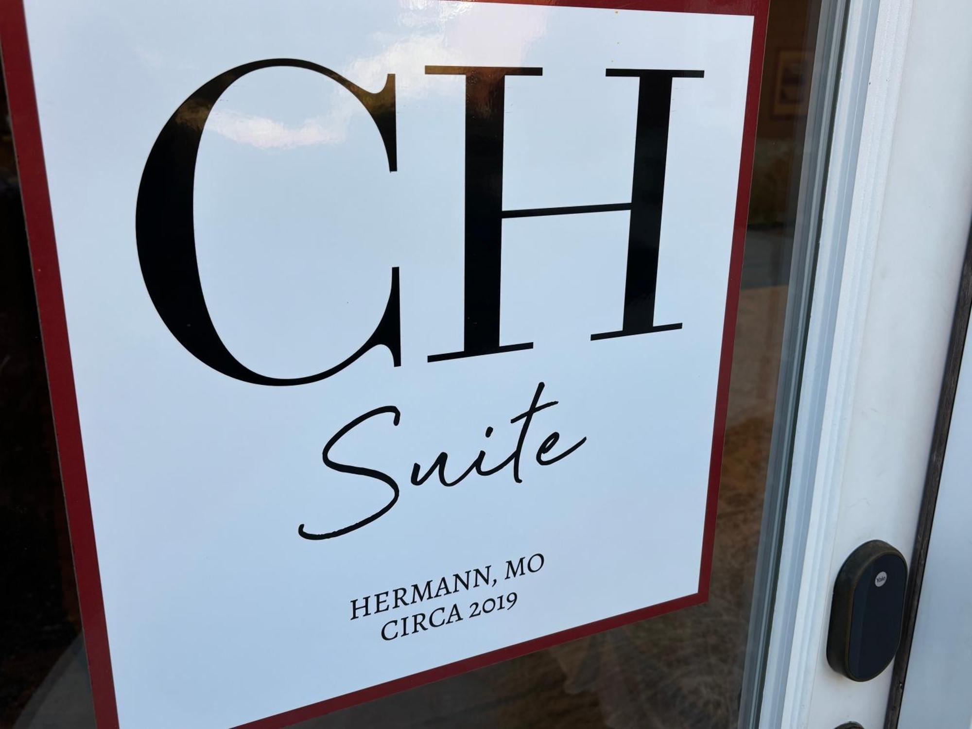 Hermann Crown Suites Kültér fotó